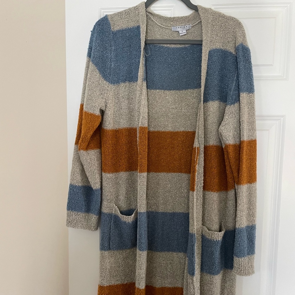 Tri-Colored Cardigan - Picture 3 of 6